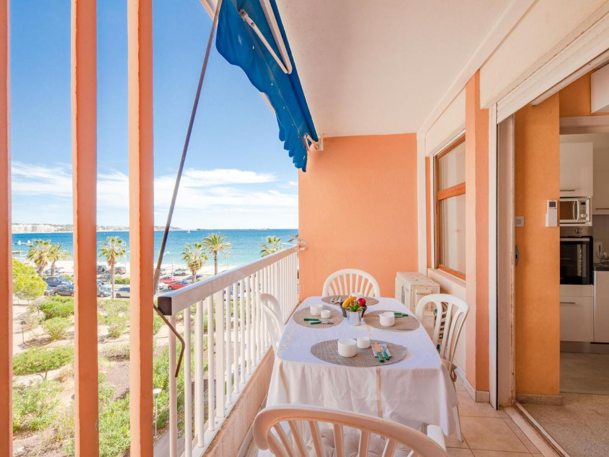 Apartment Le Mediterranee-1 By Interhome Frejus Bagian luar foto